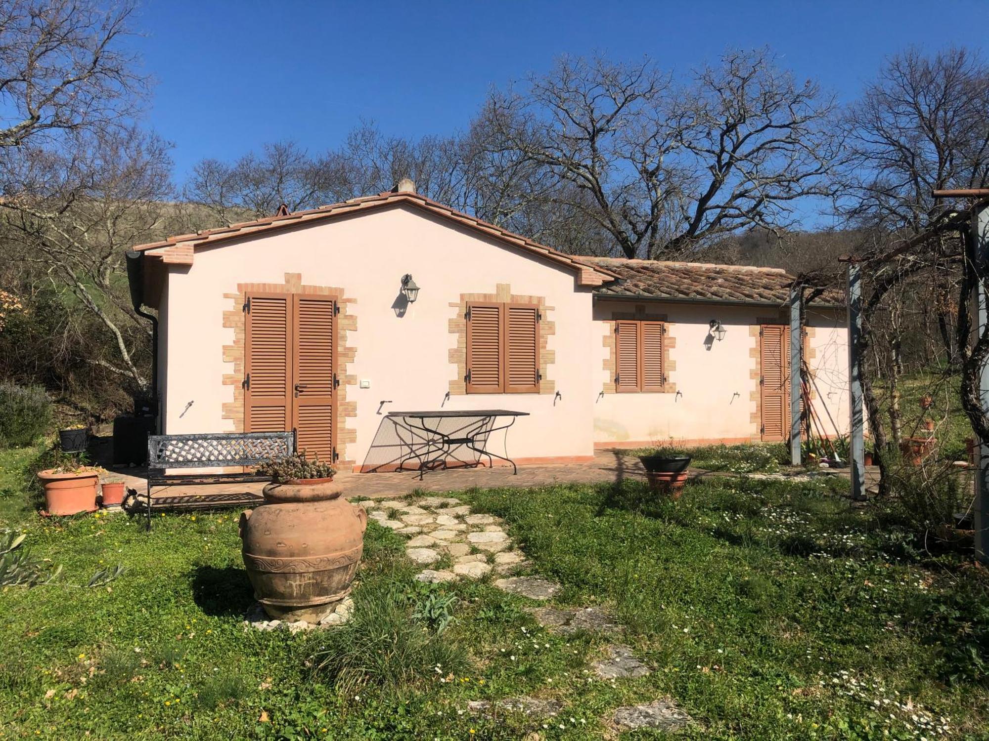 Casa Indipendente In Paese Con Giardino Villa Saturnia Eksteriør billede